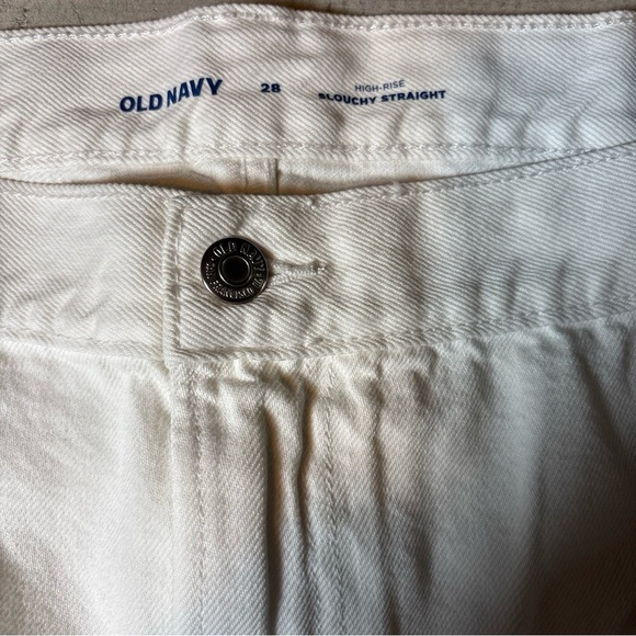 Old Navy Women 28 White High Rise Slouchy Straight Fray Raw Hem Denim Shorts - Picture 7 of 16